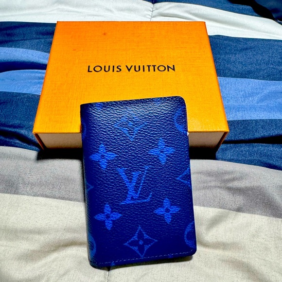 Louis Vuitton Wallet - Picture 1 of 4